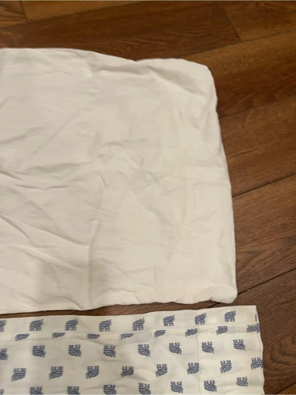 2 queen pillowcases 100% cotton elephant print on one